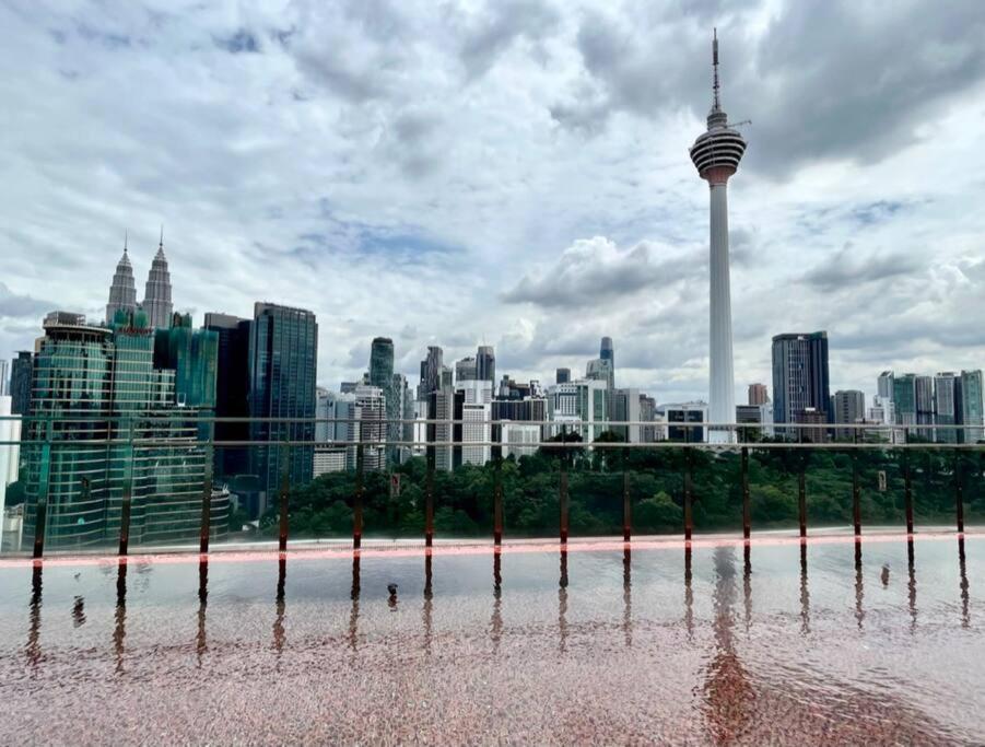 #211 M101 Dang Wangi Klcc View Pool By Livin Apartment Kuala Lumpur Luaran gambar